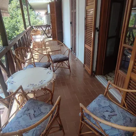 Entire Traditional At The Sea Nea Plagia