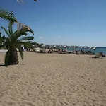 Entire Traditional At The Sea 아파트