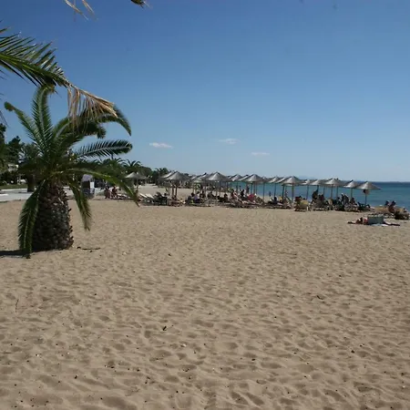 Entire Traditional At The Sea Apartament